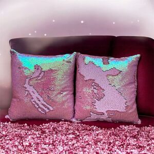 NWOT NEW Two (2) Aviva Stanoff  Sequin Blush Pink Luxury Designer Pillows